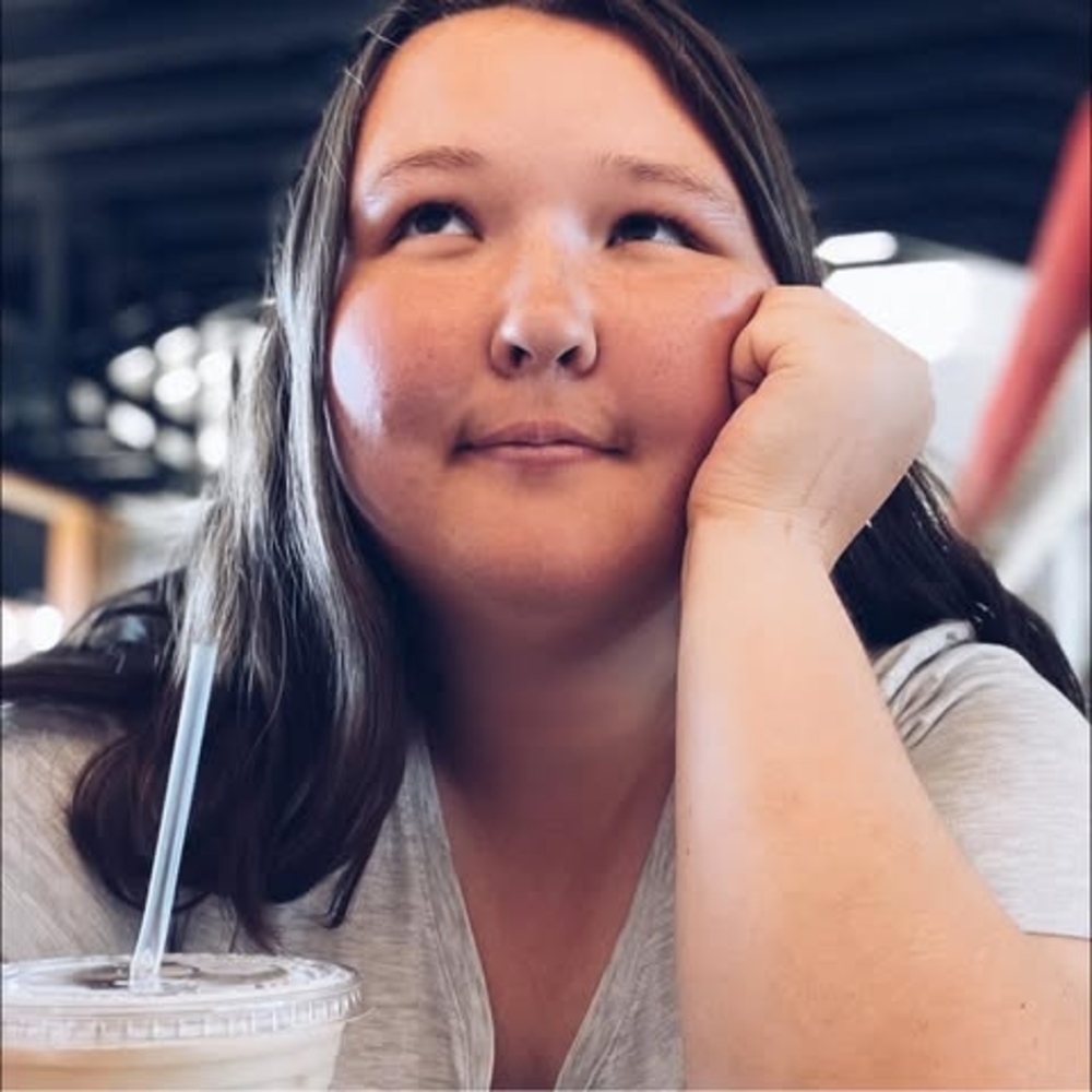 Meet your Posher, Alexis